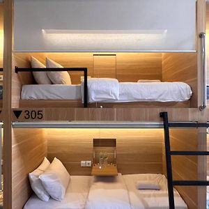 Chambre Juste Pour Hommes Dortoir